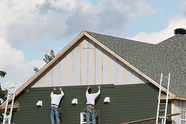 Professional Siding Contractor technician working in Higganum, CT